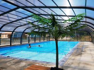 Chalets Chalet 3 chambres dans un domaine prive avec piscine chauffee et city park : photos des chambres