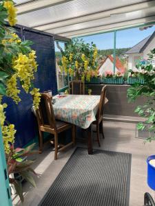 Ferienhaus mit Sauna, Wintergarten und Terrasse im schönen Hochtaunus