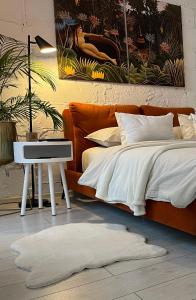 Apartament I LOVE PIOTRKOWSKA z wielkim lustrem, balkonem i klimatyzacją