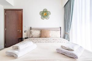 Elegant 2 Bedroom in Business Bay with Burj View