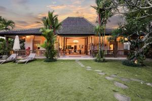 4 BR Brown Horses Private Pool Villa CYN