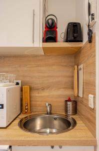 Studio Blvd Carnot 10 min Palais Festivals - Balcony & AC