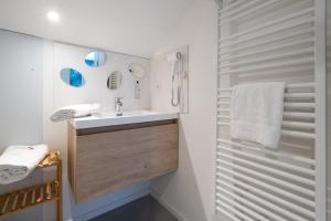 Appartements Loft DYANE - Le Meridien #Parking #Lave-linge #Clim #Netflix : photos des chambres