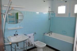 Grande maison familiale à 50m de la mer avec jardin à TREGASTEL - Réf 77