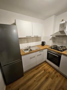 FERIENWOHNUNG 57m2 APARTMENT 2 RAUM MAISONETTEN WOHNUNG im ZITTAUER STADTZENTRUM INNENSTADT INNENRING TOP LAGE MARKT UND RATHAUS NÄHE