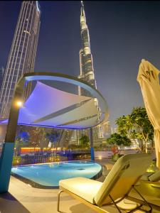 New 2 Bedroom apartment overlooking Burj Khalifa and fountain view in downtown