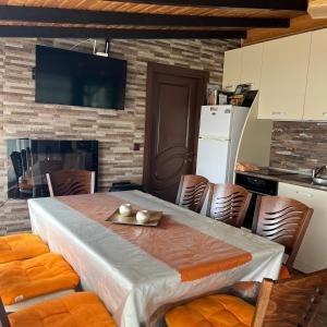 Вила Сънсет 1