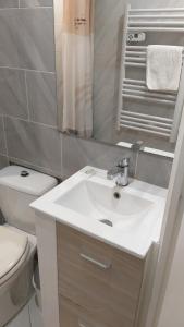 Appartements Magnifique Studio au coeur historique de Frejus : photos des chambres