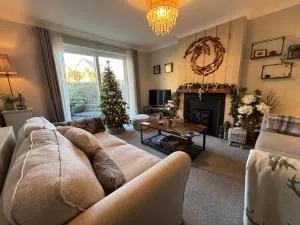 Seashell Cottage Central Milford on Sea New Forest 5 min to beach sea - 米尔福德昂西