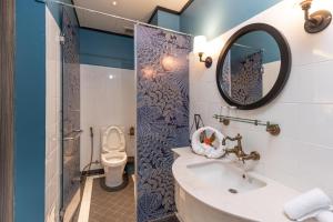 Phòng Loại Sang Giường Lớn (Deluxe King Room)
