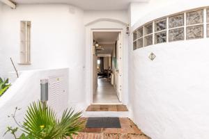 Charming house next to the sea