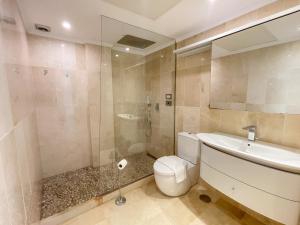 Aloha Hill Club Exclusive Apartment with Premier Resort Amenities