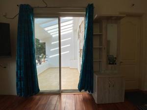 COSMO STAYS PLUTO Beautiful 3 BHK bunglow - PRIME BANER