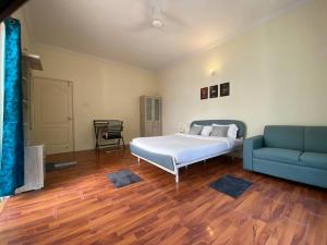 COSMO STAYS PLUTO Beautiful 3 BHK bunglow - PRIME BANER