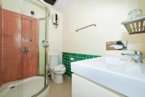 Kamala Beachfront Apartment