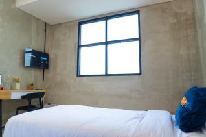 Behomy Crown Tangerang