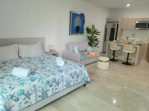 Acogedor Condo a metros de la 5ta Avenida