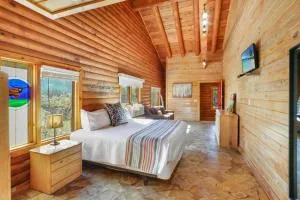 Wimberley Log Cabins Resort and Suites- Unit 4 - Cloptins Crossing
