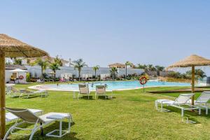 Paraiso Pueblo Deluxe Family Resort Pools Gym