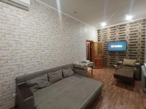 Loft apartment near city center on Peremogy Avenue 44