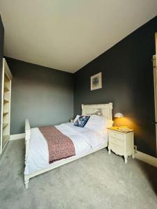 Comfy 3 Bedroom Home Free Parking in Doncaster