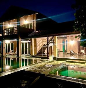 Reef Bungalow Hotel
