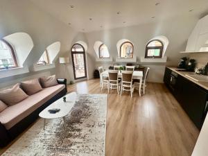 Deluxe apartment Burgas City Center