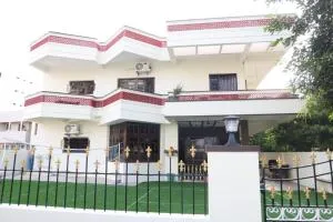 SIGNIN Homestay 888Six6Six0628 EFS Master Bedroom - Tirupati