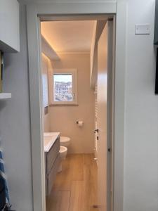 One-Bedroom Apartment with City View