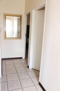 cozy 3 bed Duplex ,sleeps 6 with double bathroom