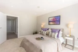 Spacious Modern 3 Bed Apartments in London Bridge with Netflix and Free Carpark - London