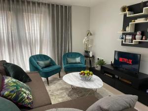 Spacious Modern 3 Bed Apartments in London Bridge with Netflix and Free Carpark