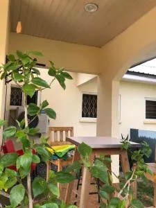 Serene Estate Home - Aiyimensa