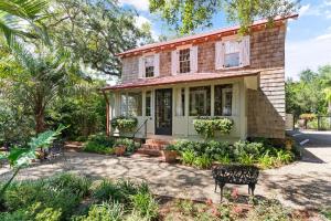 Gull Cottage and Guest House - 757 Ocean Blvd