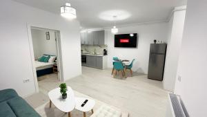 Modern Escape Cetate