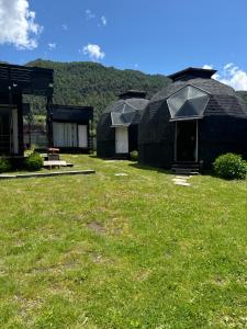 Cabañas y Domos Liquiñe