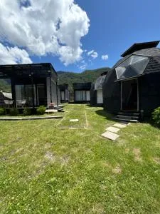 Cabañas y Domos Liquiñe - Liquiñe