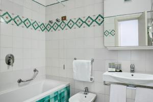 Standard Double Room room in Imperial Hotel Tramontano