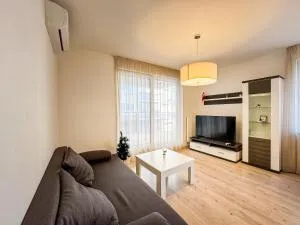 Квартира в центре Братиславы с личной парковкой - Óváros