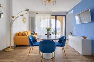 Casa Vacanze Maddalena - Palazzetto sul Lago - Diamante Blu