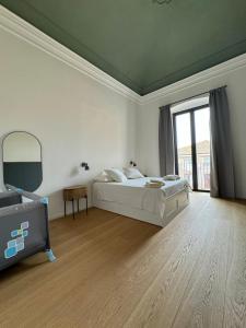 Splendid apartment - Historic center of Catania