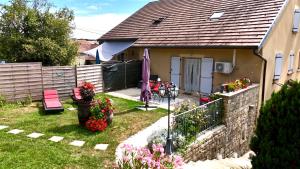 Appartements Gite au Coeur du Jura entre Comte et Vin jaune, Gite Vin Jaune : photos des chambres