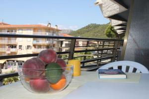 Cozy, sunny and close to the beach