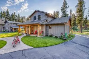 The Settle Inn Riverfront Retreat - Meredith Lodging - Three Rivers