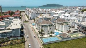 Apto Pinheiro 300m da praia by Achei Florianópolis