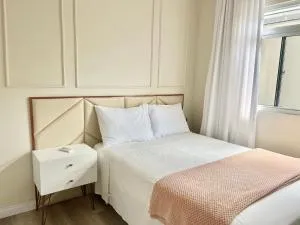 Aconchegante! Casa na praça da Armação PF02I - Armação