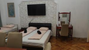 Two-Bedroom Apartment -1053 Kossuth Lajos utca 13. 1/14. room in Central Apartments of Budapest