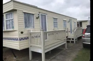 Walshs holiday park 6 berth 2 bedrooms lead person must be over 30 - Winthorpe