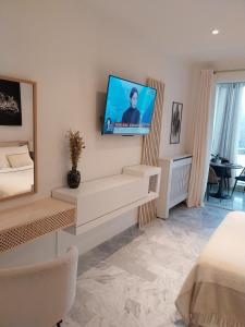 Palm beach Cannes La Brise