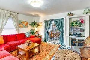 Less Than 10 Mi to Hersheypark Duplex with Fire Pit and Grill - Annville